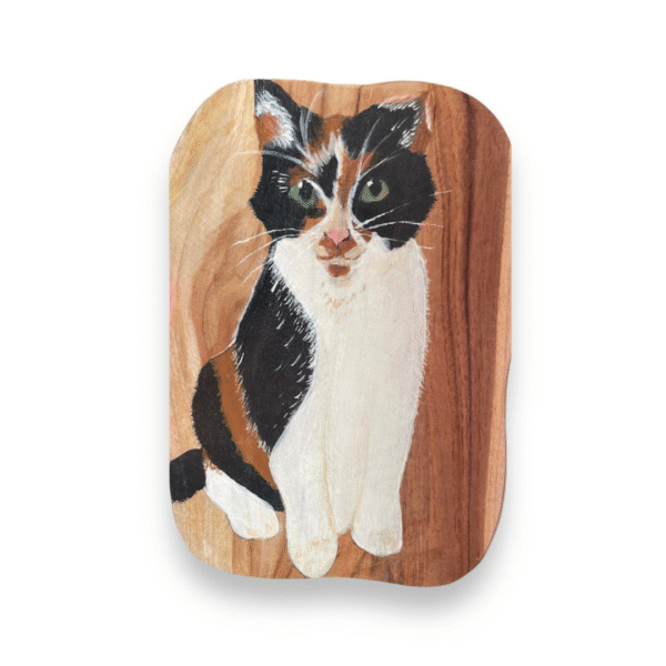 catportrait.png Custom hand painted cat portrait in wood
